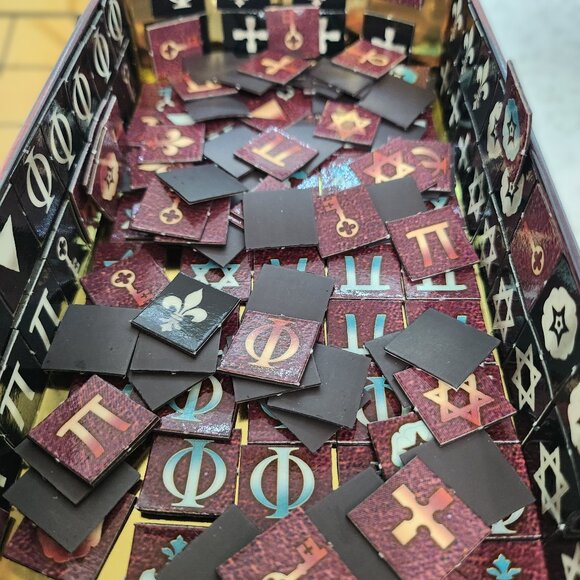Magnetic DaVinci Soduko Game in Storage Tin - Picture 8 of 9